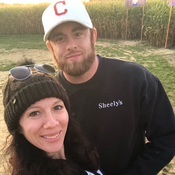 Meet your Posher, Jessica. Top rated seller! - Picture 3 of 5